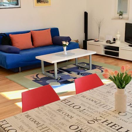 Antonijas Sunny Apartment Макарська Екстер'єр фото