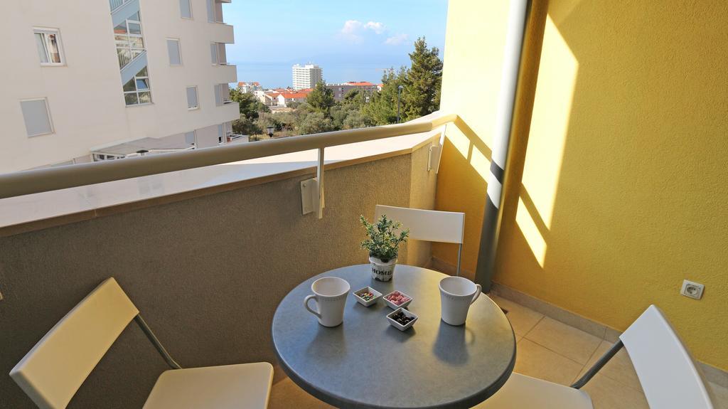 Antonijas Sunny Apartment Макарська Екстер'єр фото