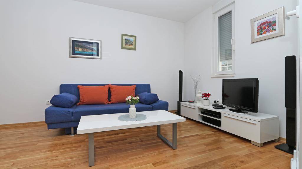 Antonijas Sunny Apartment Макарська Екстер'єр фото