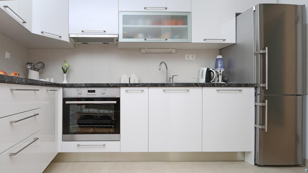 Antonijas Sunny Apartment Макарська Екстер'єр фото
