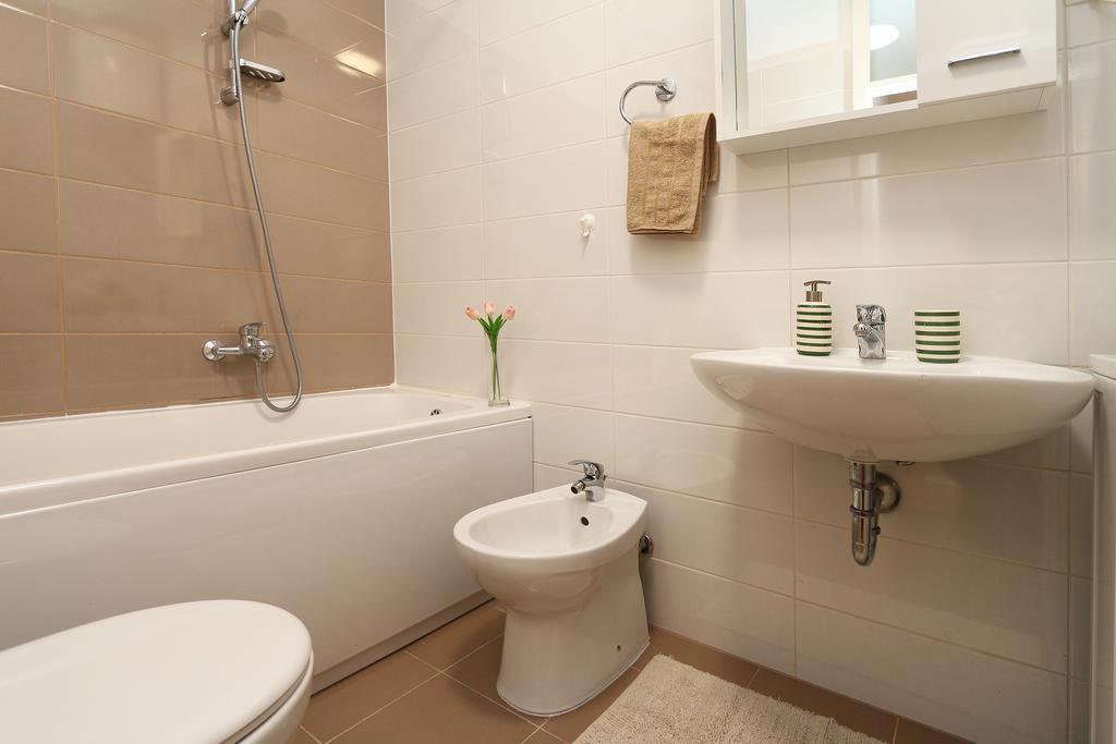 Antonijas Sunny Apartment Макарська Екстер'єр фото