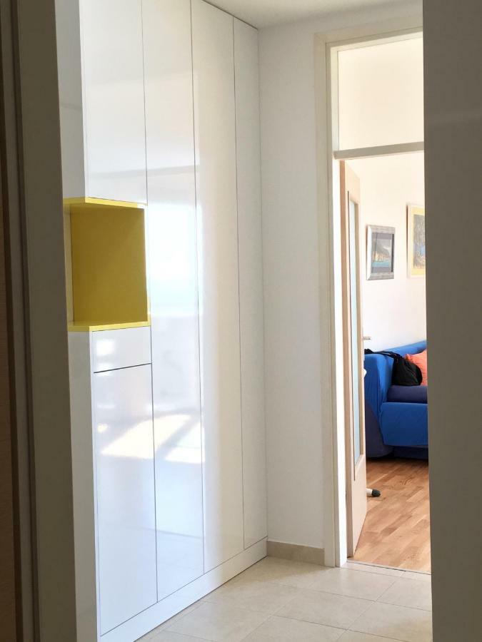 Antonijas Sunny Apartment Макарська Екстер'єр фото