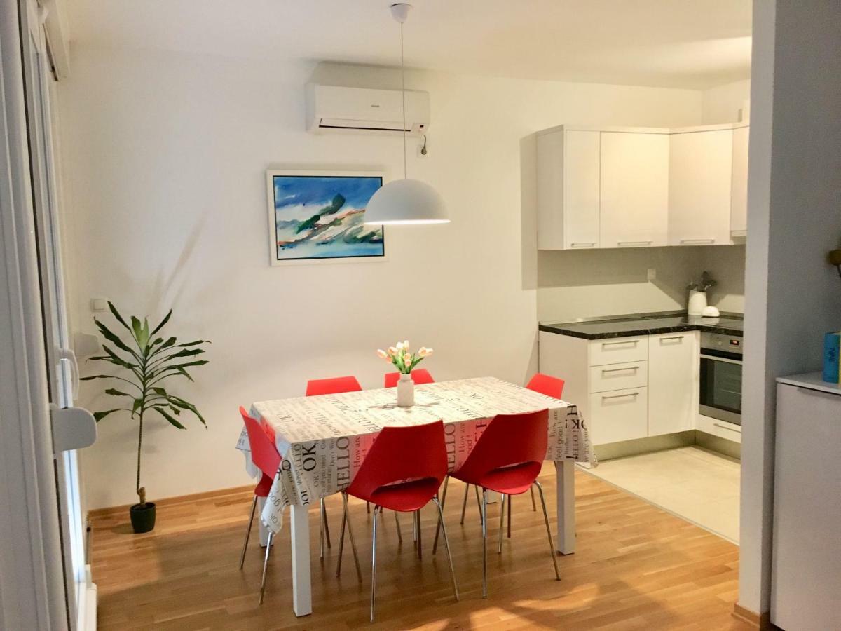 Antonijas Sunny Apartment Макарська Екстер'єр фото